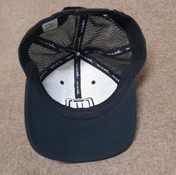 Travis Mathew Men's Golf Stripe Hat Cap Snapback - Picture 3 of 4